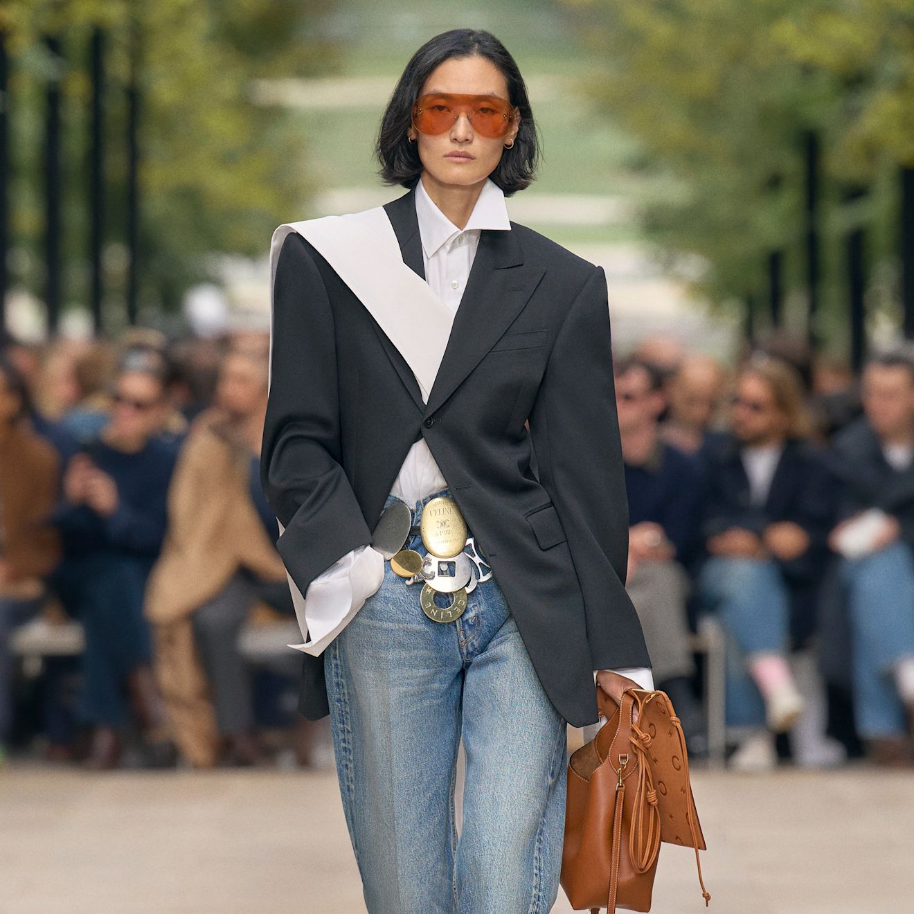 These Wearable Runway Styling Tricks Are Going To Be Everywhere In Spring