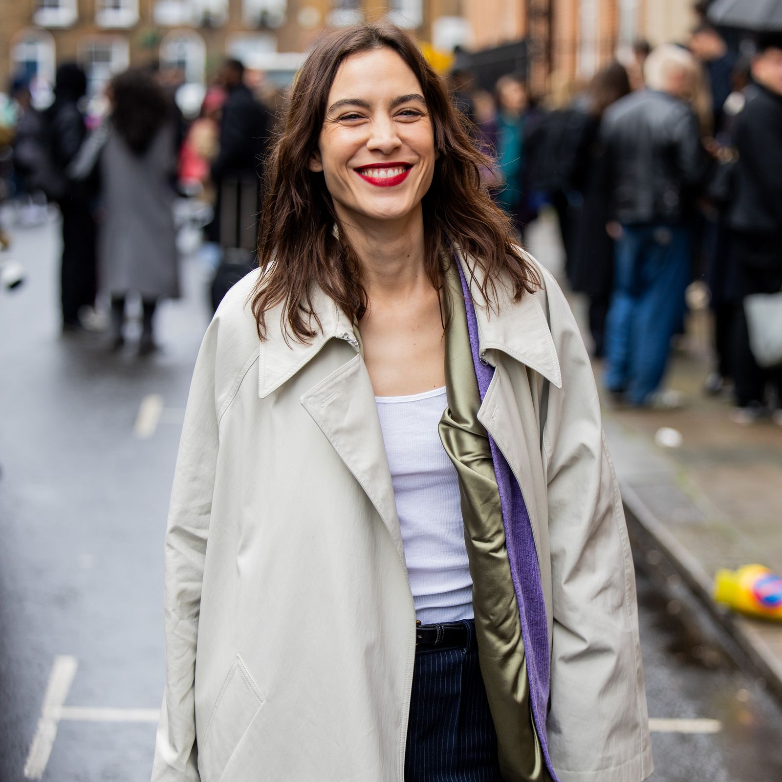 5 Ways To Wear A Trench Coat In Winter